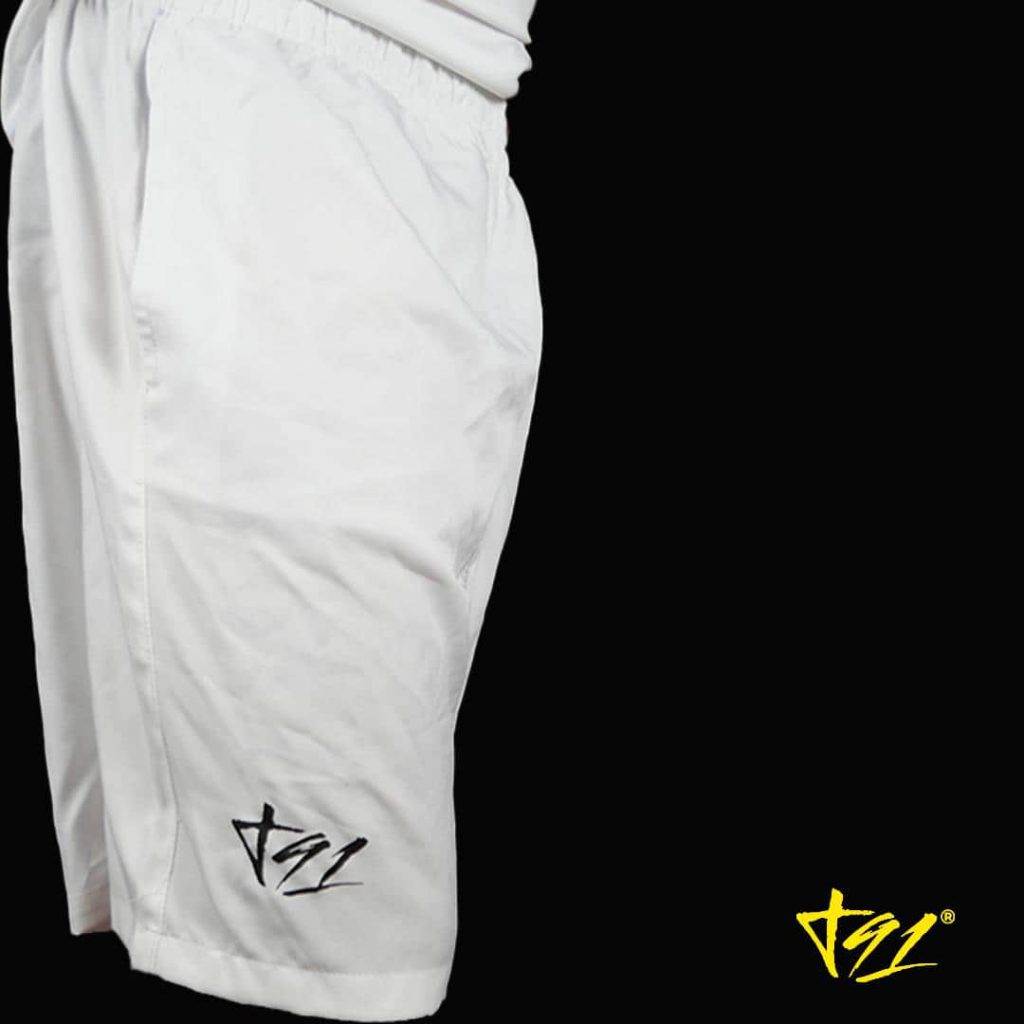 Pantaloncino sportivo con serigrafia monocromatica